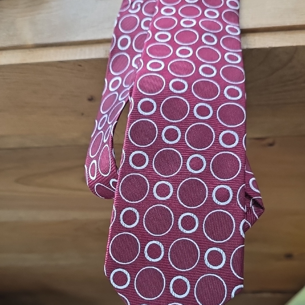 BLACK Saks Fifth Avenue Maroon Tie with White Circle Pattern - Picture 6 of 6